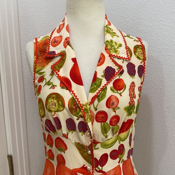 Vintage 90s Y2K πππππRARE Betsey Johnson White Silk Fruit Dress, Size 6 - Picture 2 of 16